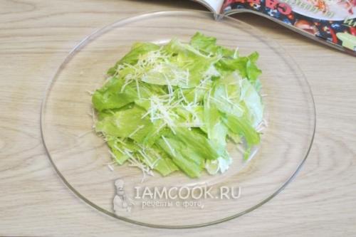 Рецепт цезаря с курицей и грибами: простой и вкусный салат 13 Рецепт цезаря с курицей и грибами: простой и вкусный салат 13