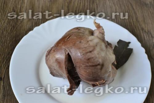 Салат из свиного или говяжьего сердца. Салат из сердца с маринованным луком 02 Салат из свиного или говяжьего сердца. Салат из сердца с маринованным луком 02