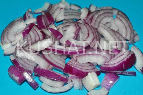 Салат из сердца с маринованным луком и кукурузой. Салат из куриных сердечек с маринованным луком и кукурузой