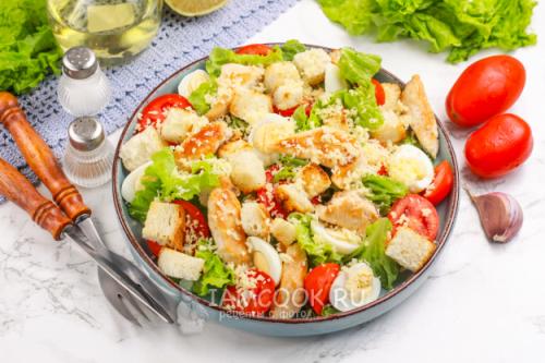 Цезарь с курицей и шампиньонами: быстрый и вкусный рецепт 07 Цезарь с курицей и шампиньонами: быстрый и вкусный рецепт 07
