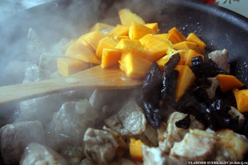 Как приготовить кашу с мясом в тыкве. Гречка с мясом в тыкве