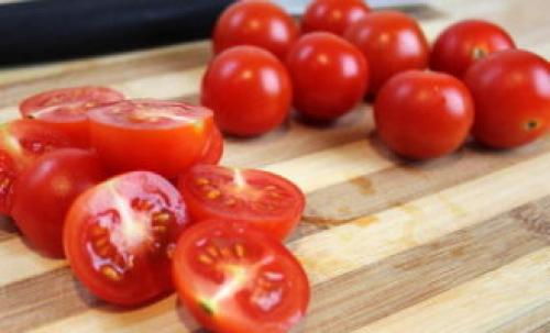 Какие ингредиенты необходимы для приготовления цезаря с курицей и грибами. Салата Цезарь с курицей — классический рецепт в домашних условиях