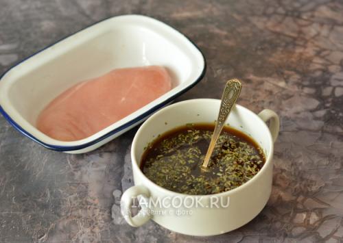 Салат с куриной грудкой и шампиньонами: простой и вкусный рецепт для каждый день 01