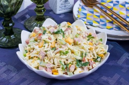 Как подготовить болгарский перец для салата с копченой курицей и кукурузой. 20 оригинальных салатов с копченой курицей и кукурузой