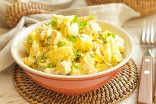 Оригинальные салаты из курицы. 20 салатов с куриной грудкой, которые оценит любая хозяйка