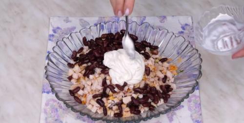 Как хранить приготовленный салат с копченой курицей и сыром. Салаты с копченой курицей — 7 вкусных и простых рецептов