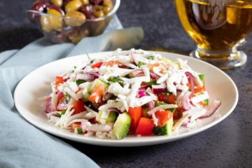 Какой соус лучше всего сочетается с салатом из курицы, перца и помидоров. 20 заправок, которые сделают салат незабываемым