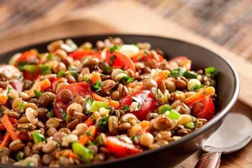 Какие полезные свойства имеет Салат с Копченой Грудкой и Корейской Морковью. Салаты с Корейской морковью: 20 самых вкусных рецептов