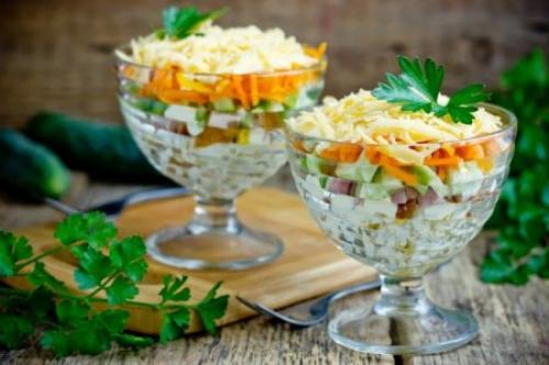 Какие полезные свойства имеет Салат с Копченой Грудкой и Корейской Морковью. Салаты с Корейской морковью: 20 самых вкусных рецептов
