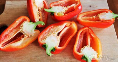Как лучше всего сочетать копченую курицу с болгарским перцем и сыром. Рецепт: Курица в перце - с копченой курицей и грибами