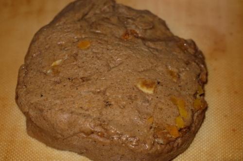 Заварной хлеб с сухофруктами. Ржаной заварной хлеб на закваске с сухофруктами