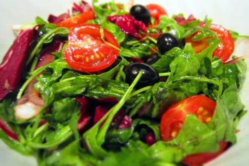 Какие гарниры лучше всего сочетаются с этим салатом. 15 отличных cалатов, которые можно подать к рыбе