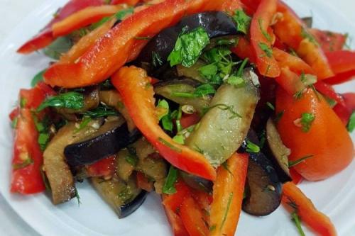 Какие гарниры лучше всего сочетаются с этим салатом. 15 отличных cалатов, которые можно подать к рыбе