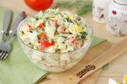 Можно ли приготовить салат с Курицей и Болгарским перцем заранее, и как его хранить. Куриный салат в банке. Удобно брать с собой