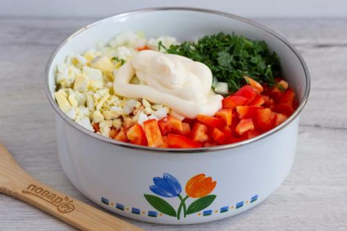 Можно ли приготовить салат с Курицей и Болгарским перцем заранее, и как его хранить. Куриный салат в банке. Удобно брать с собой