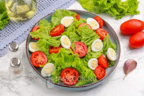 Полезный салат с курицей, перцем и яйцами: рецепт для здорового питания 04