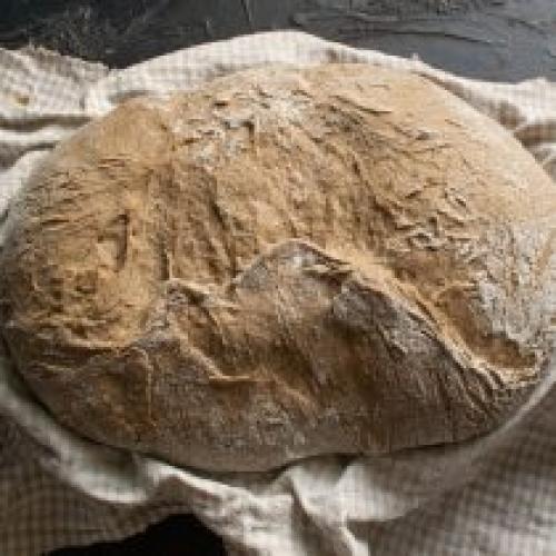 Какие ингредиенты необходимы для приготовления хлеба с 40% ржаной муки и тмином на закваске. Ингредиенты ржаного хлеба на закваске с медом и тмином