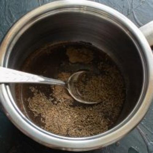 Какие ингредиенты необходимы для приготовления хлеба с 40% ржаной муки и тмином на закваске. Ингредиенты ржаного хлеба на закваске с медом и тмином