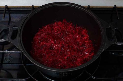 Калорийность постного борща с картошкой. Как приготовить очень вкусный постный борщ на воде — классический рецепт постного борща со свеклой и капустой с пошаговыми фото