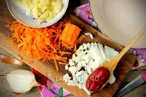 Борщ без свеклы в мультиварке. Пошаговый рецепт с фото