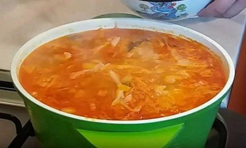 Борщ без томата и свеклы. Как приготовить вкусный борщ с мясом, без свеклы со свежей капустой