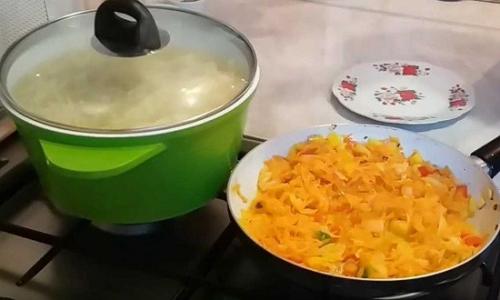 Борщ без томата и свеклы. Как приготовить вкусный борщ с мясом, без свеклы со свежей капустой