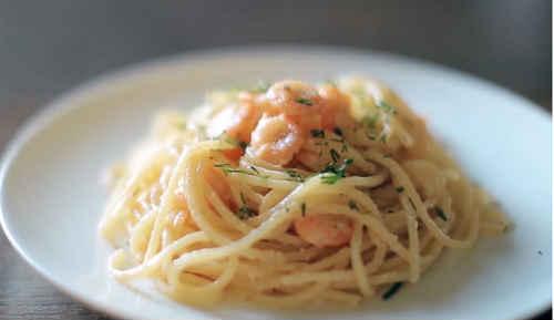 Паста с креветками и черри в сливочном соусе. Паста с креветками в чесночно-сливочном соусе — лучшие рецепты