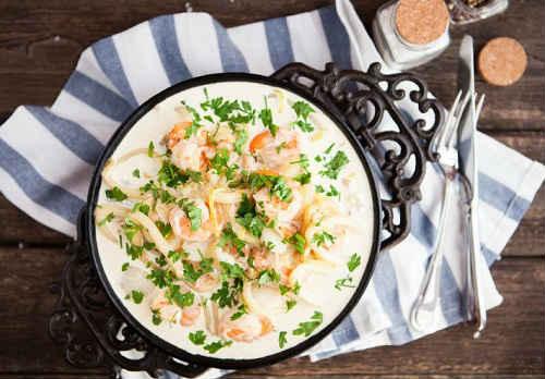 Паста с креветками и черри в сливочном соусе. Паста с креветками в чесночно-сливочном соусе — лучшие рецепты