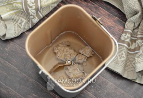 Ржаной хлеб на закваске с семечками и тмином: полезный и ароматный рецепт 03