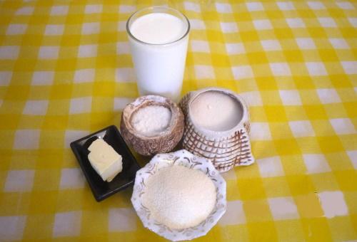 Манная каша на молоке на 2 порции. Манная каша на молоке. Рецепт классический, пропорции на 1-2 порции, как в детском саду