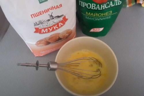 Воздушная пицца на сковороде. Пицца на сковороде за 10 минут — пошаговый рецепт с майонезом