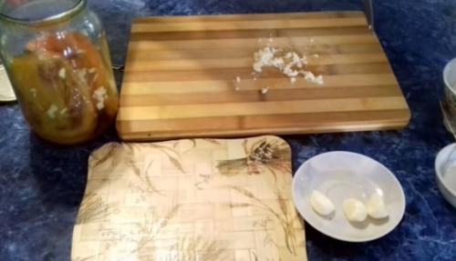 Перец жареный на зиму. Жареный в масле перец с чесноком и без стерилизации – рецепт на литровую банку