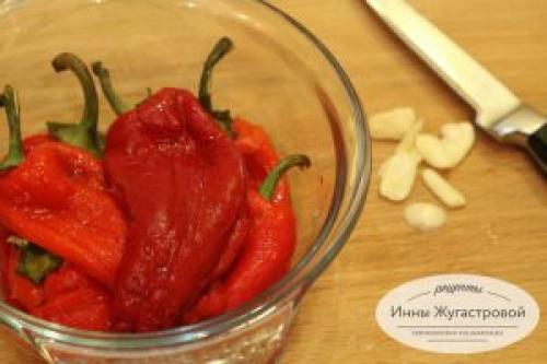 Запеченные перцы в быстром маринаде. Маринованный запеченный сладкий перец быстрого приготовления