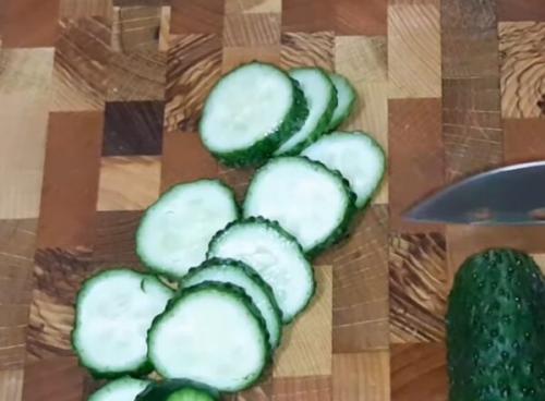 Лечо с огурцами и томатной пастой на зиму. Лечо из огурцов на зиму. 8 невероятно вкусных рецептов с помидорами или томатной пастой