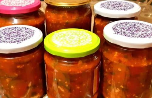 Лечо с огурцами и томатной пастой на зиму. Лечо из огурцов на зиму. 8 невероятно вкусных рецептов с помидорами или томатной пастой