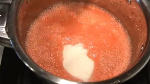 Лечо с томатным соком морковью и луком. Классический рецепт лечо из помидор, перца, лука и моркови на зиму (с уксусом)