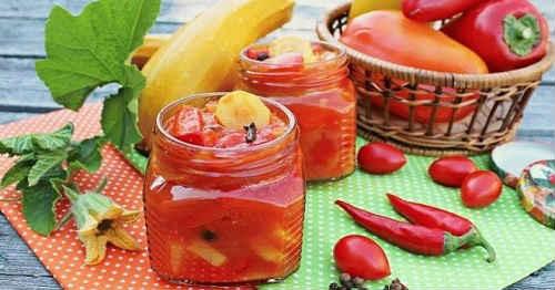 Лечо из кабачков кусочками. Лечо из кабачков на зиму — вкусные и простые рецепты «Пальчики оближешь»