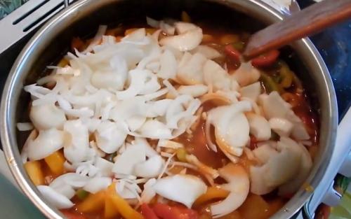 Лечо из кабачков пальчики оближешь. Лечо из кабачков на зиму: пальчики оближешь. 5 простых и вкусных рецепта