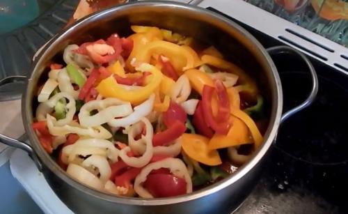 Лечо из кабачков пальчики оближешь. Лечо из кабачков на зиму: пальчики оближешь. 5 простых и вкусных рецепта