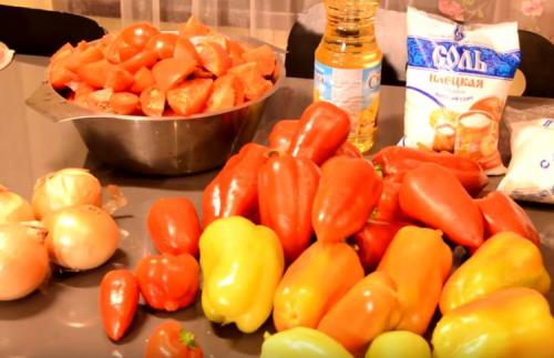 Лечо пальчики оближешь с луком. Рецепт лечо из болгарского перца на зиму пальчики оближешь