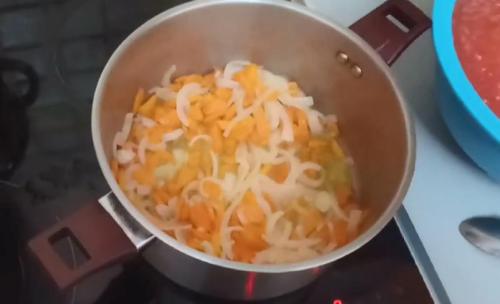 Лечо из кабачков кусочками. Лечо из кабачков на зиму — 13 рецептов невероятно вкусной заготовки