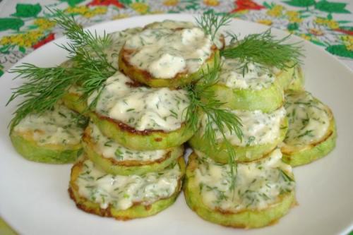 Кабачки рецепты на сковороде. 20 отличных рецептов жареных кабачков