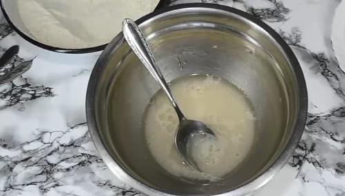 Пицца на готовой основе в духовке рецепт. Домашняя пицца в духовке — 12 простых и вкусных рецептов