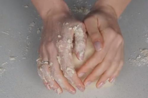 Тесто для пиццы, как в пиццерии — 8 вкусных рецептов, тонкого и мягкого теста