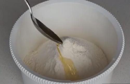 Тесто для пиццы, как в пиццерии — 8 вкусных рецептов, тонкого и мягкого теста