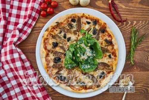 Тонкое тесто для пиццы. Тонкое итальянское тесто для пиццы с оливковым маслом (дрожжевое)