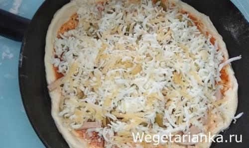 Пицца на сковороде без теста. Пицца на сковороде без сметаны, дрожжей и яиц