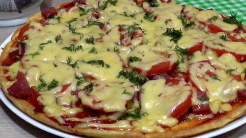 Обалденная пицца на сковороде. Пицца на сковороде за 10 минут: 8 пошаговых рецептов