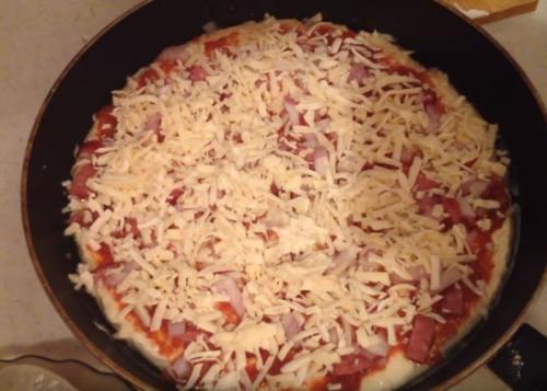 Быстрая пицца на сковородке. Пицца на сковороде быстро и вкусно. Быстрая пицца за 10 минут