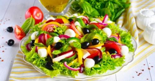 Салаты с копченой курицей без майонеза - 13 домашних вкусных рецептов 09 Салаты с копченой курицей без майонеза - 13 домашних вкусных рецептов 09